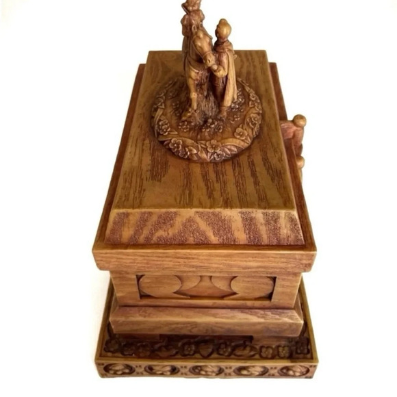 Rare Disney Showcase Collection Snow White Heirloom Box by Robert Olszewski - Picture 5 of 13